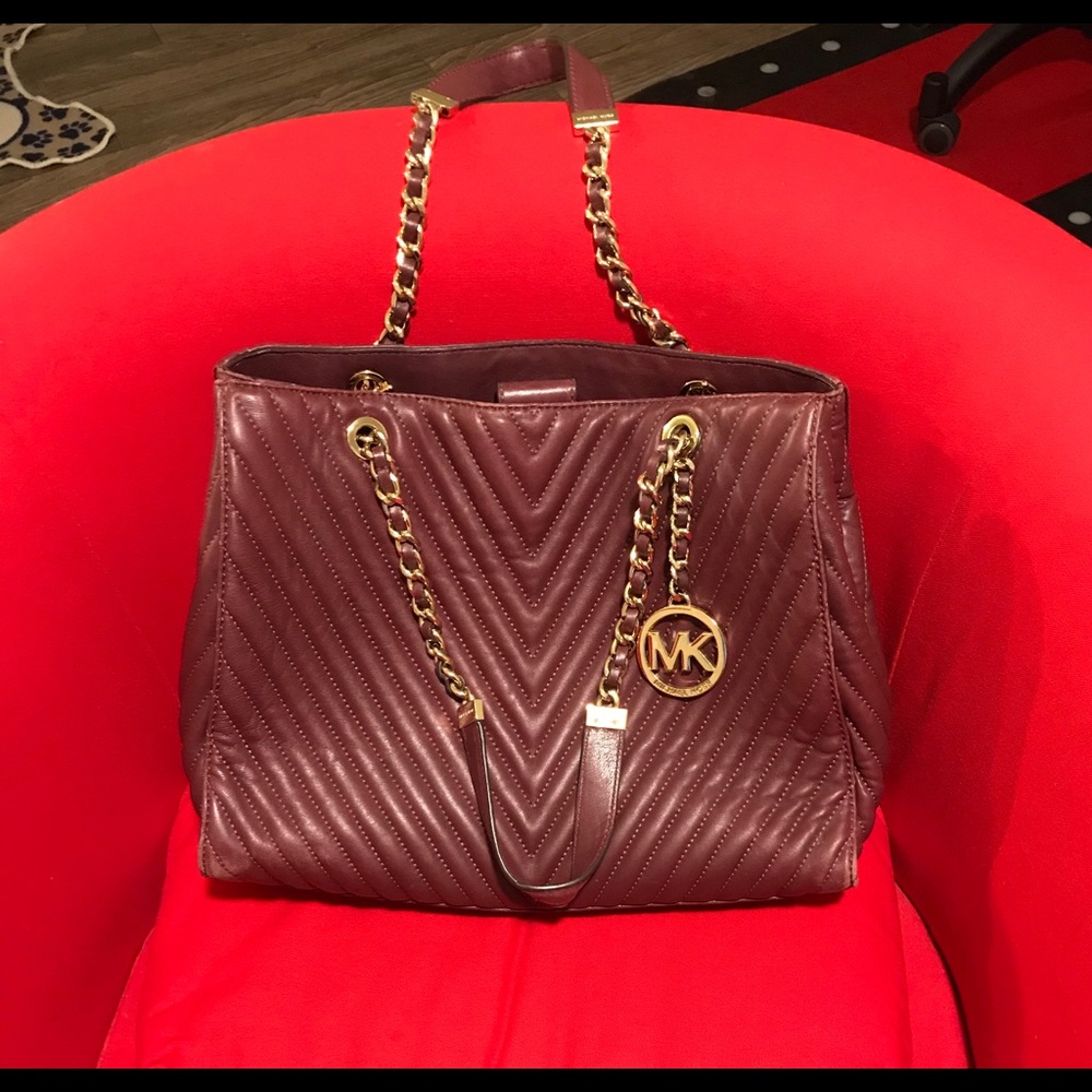 👜 Michael Kors “Susanna” quilted tote 👜